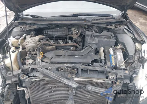 2010 Nissan Altima 2.5 S z USA, uszkodzony, nr VIN 1N4AL2AP4AN487331